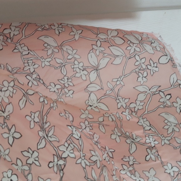 Esprit Scarf - Picture 4 of 5